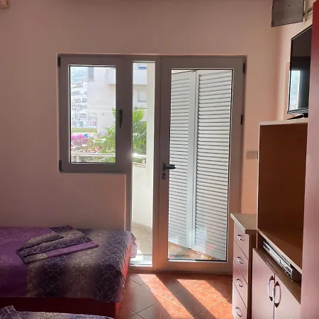 Apartment Zevs Budva